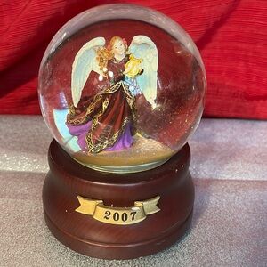 Limited Edition 2007 Angel Snow Globe.